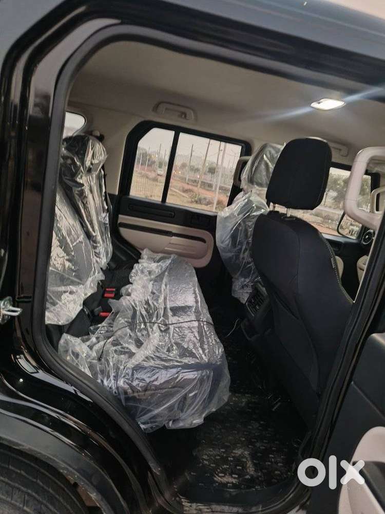 Mahindra Thar Roxx Mx1 Diesel Mt 2wd, 2026, Diesel