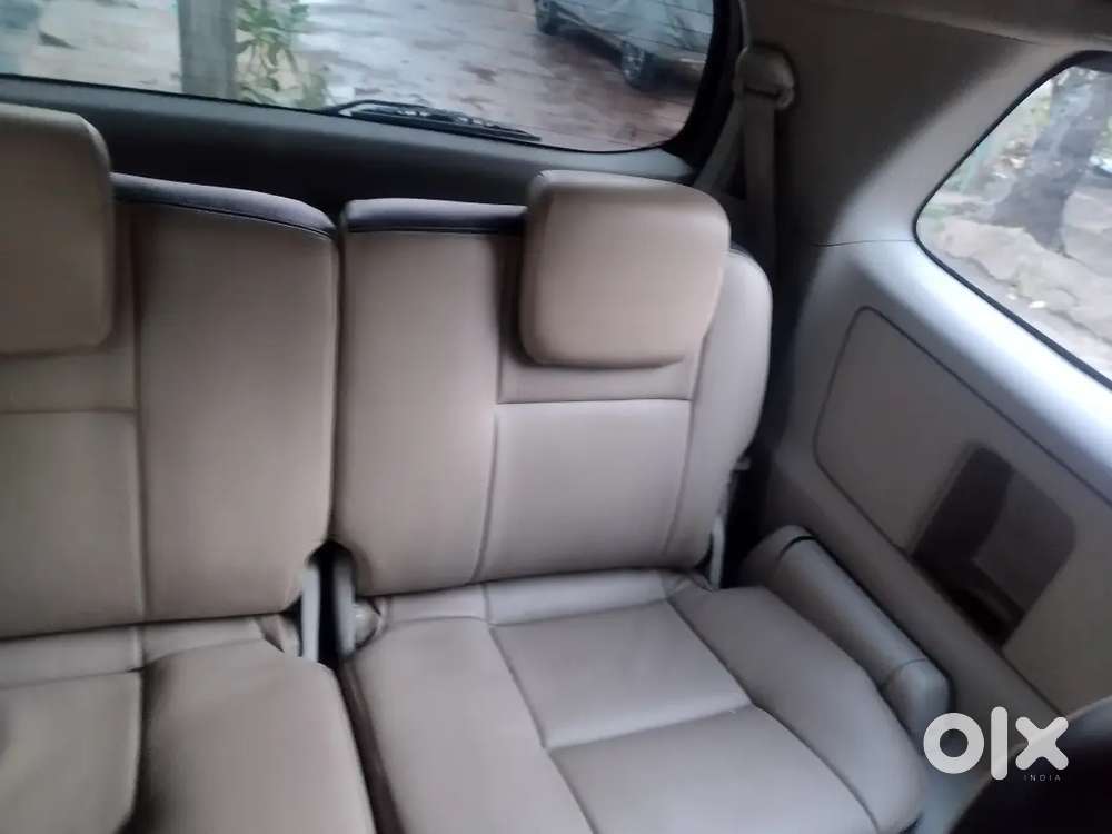 Toyota Innova 2010 Diesel Well Maintained