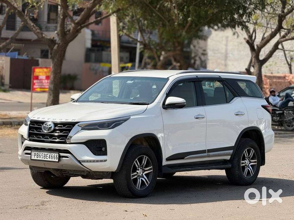 Toyota Fortuner 4x2 At 2.8 Diesel, 2022, Diesel