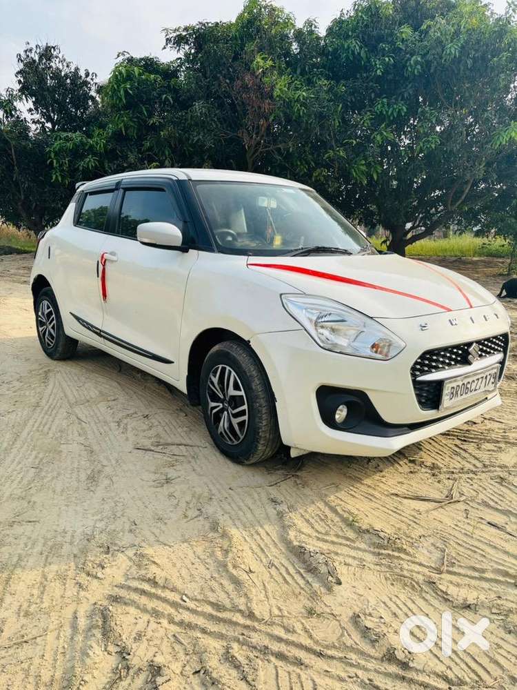 Maruti Suzuki Swift Vxi 2022 Petrol Well Maintained