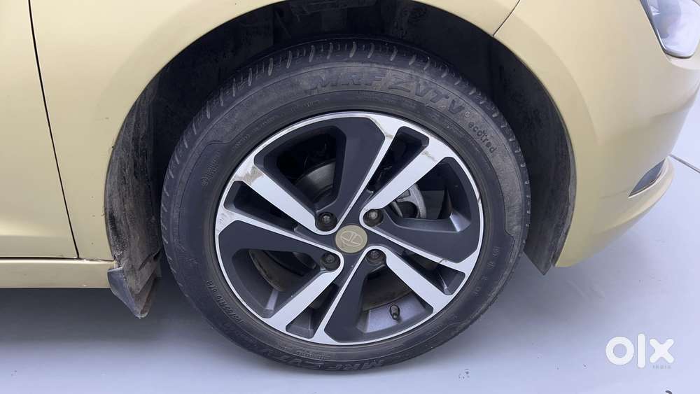 Tata Altroz Xz, 2020, Petrol