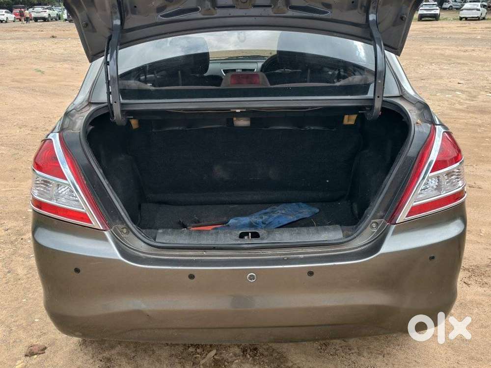 Maruti Suzuki Swift Dzire 1.2 Vxi, 2016, Petrol