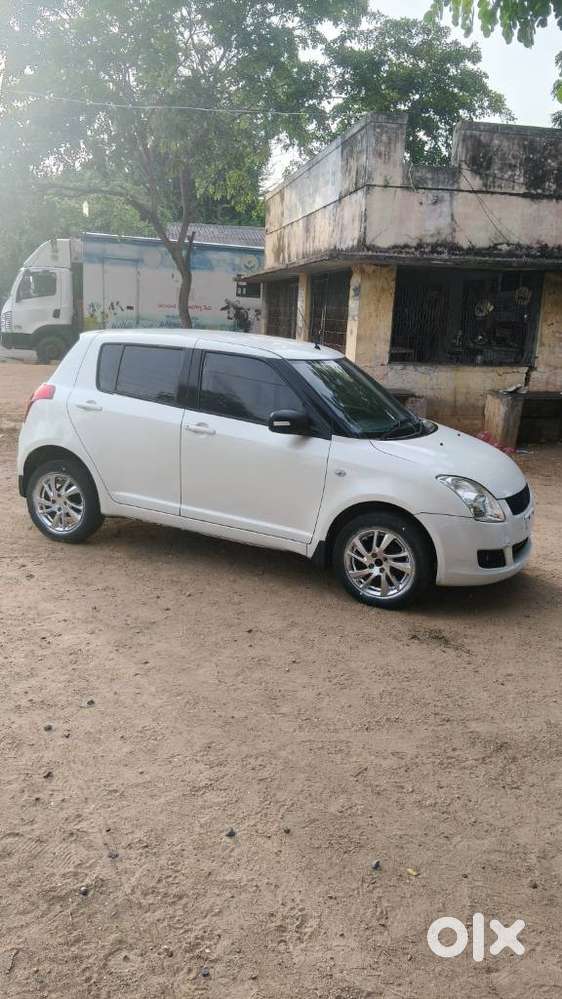 Maruti Suzuki Swift Ddis Vdi, 2011, Diesel