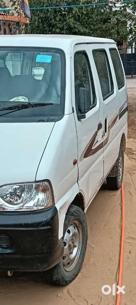 Maruti Suzuki Eeco Smiles 5 Seater 2018