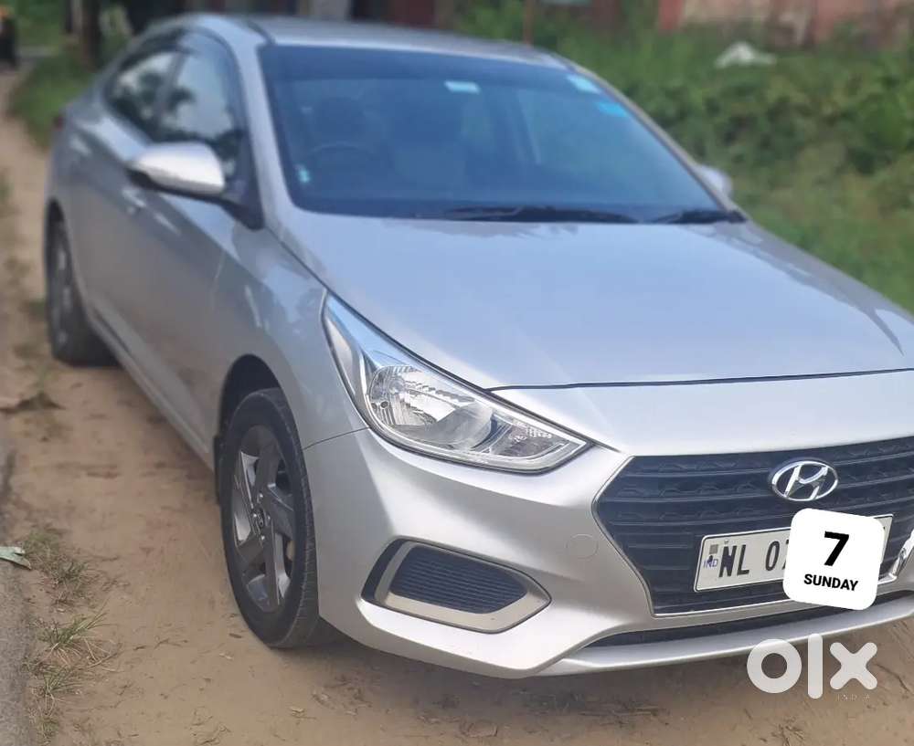 Hyundai Verna 2018 Petrol 49700 Km Driven