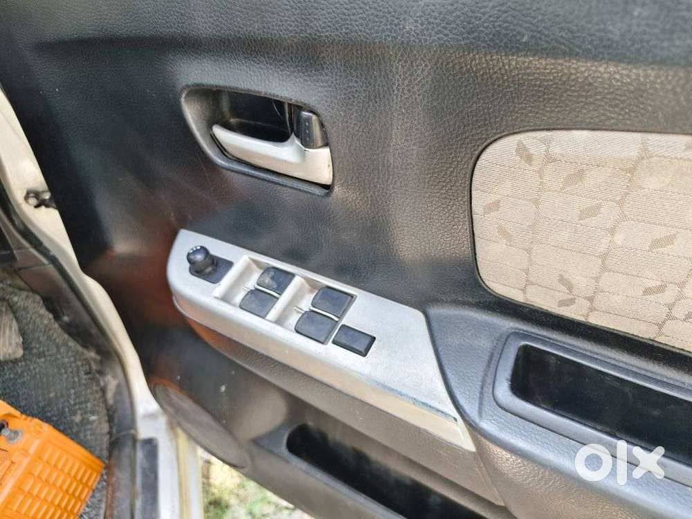 Maruti Suzuki Wagon R 1.0 Vxi, 2014