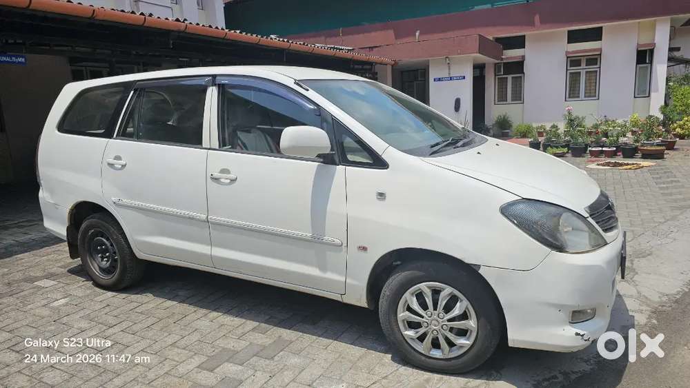 Toyota Innova 2010, 350000 Km, 2.5 G1, Bs Iv, Diesel, D 4, 7 Seater.
