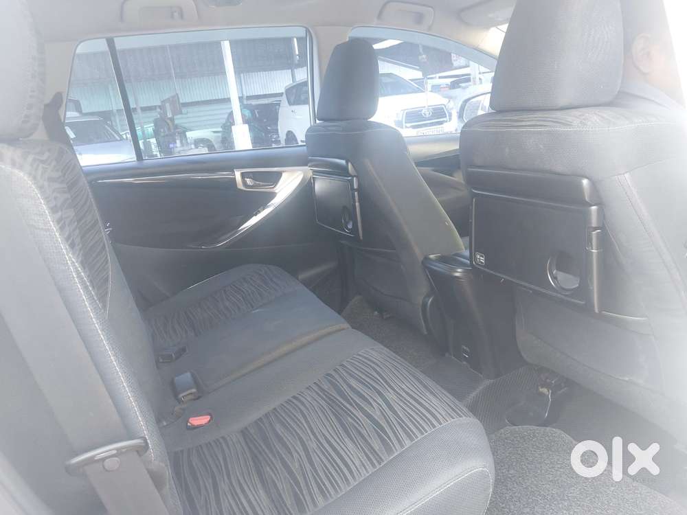 Toyota Innova Crysta 2.4 V, 2017, Diesel