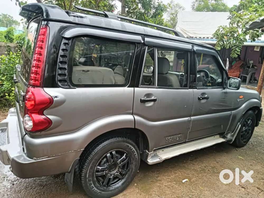 Mahindra Scorpio Classic 2011