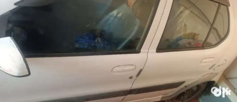 Tata Indica V2 Dlx Free Tvs Star Sport Bike