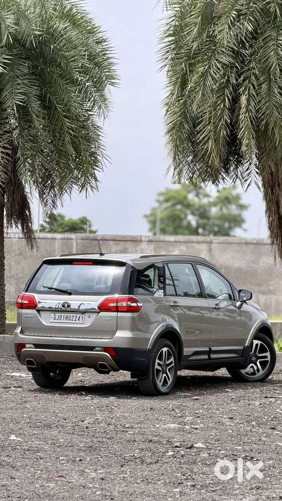 Tata Hexa 2.2 Xt 4x2 7 Str Dual Tone, 2017, Diesel