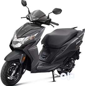 Dio best sale company scooty