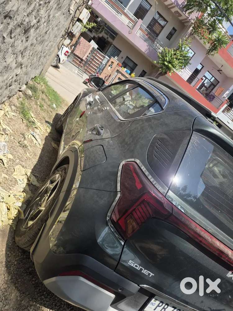 Kia Sonet 2024 Petrol 12900 Km Driven