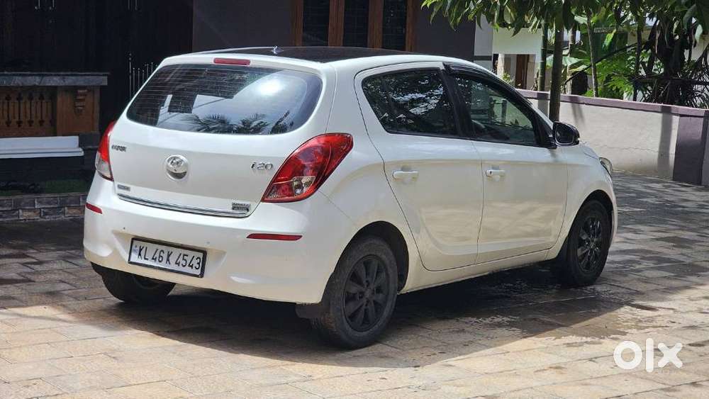 Hyundai I20 Sportz At 1.4, 2014, Diesel