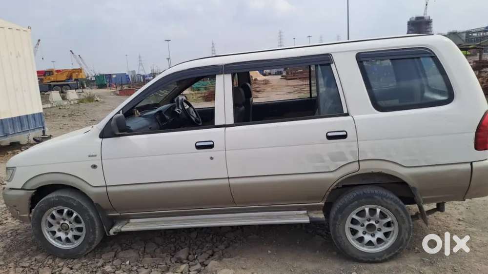 Chevrolet Tavera 2013
