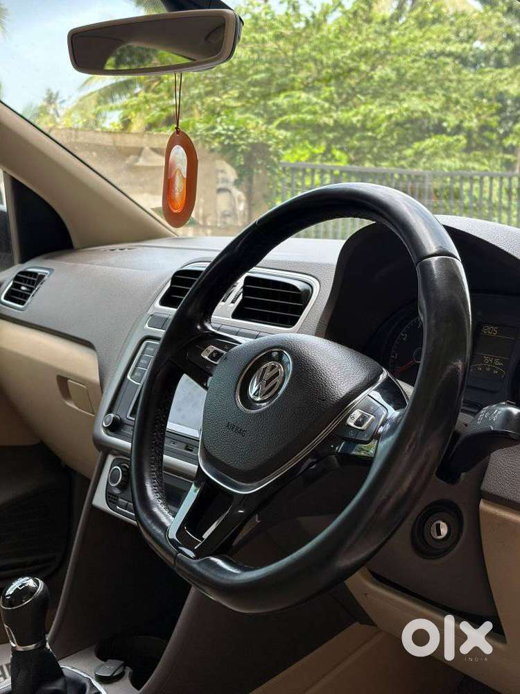 Volkswagen Vento 1.6 Highline, 2017, Petrol