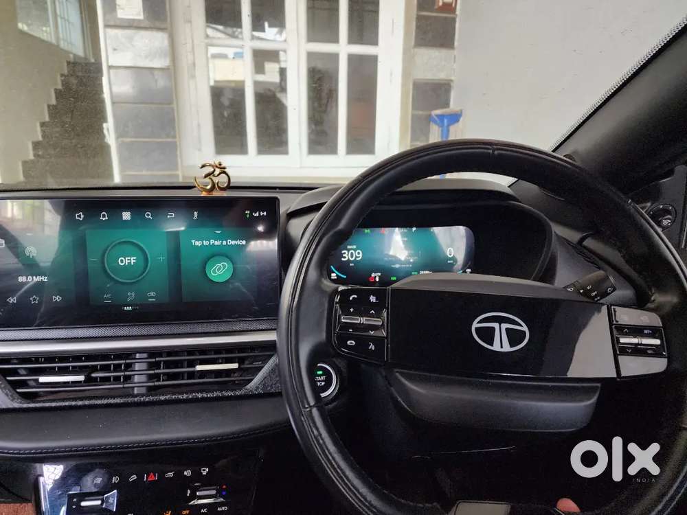Tata Nexon Ev Empowered Lr Dark