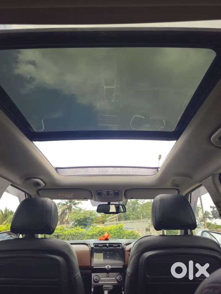 Hyundai Alcazar 2022 Diesel Auto 6 Str Dual Tone
