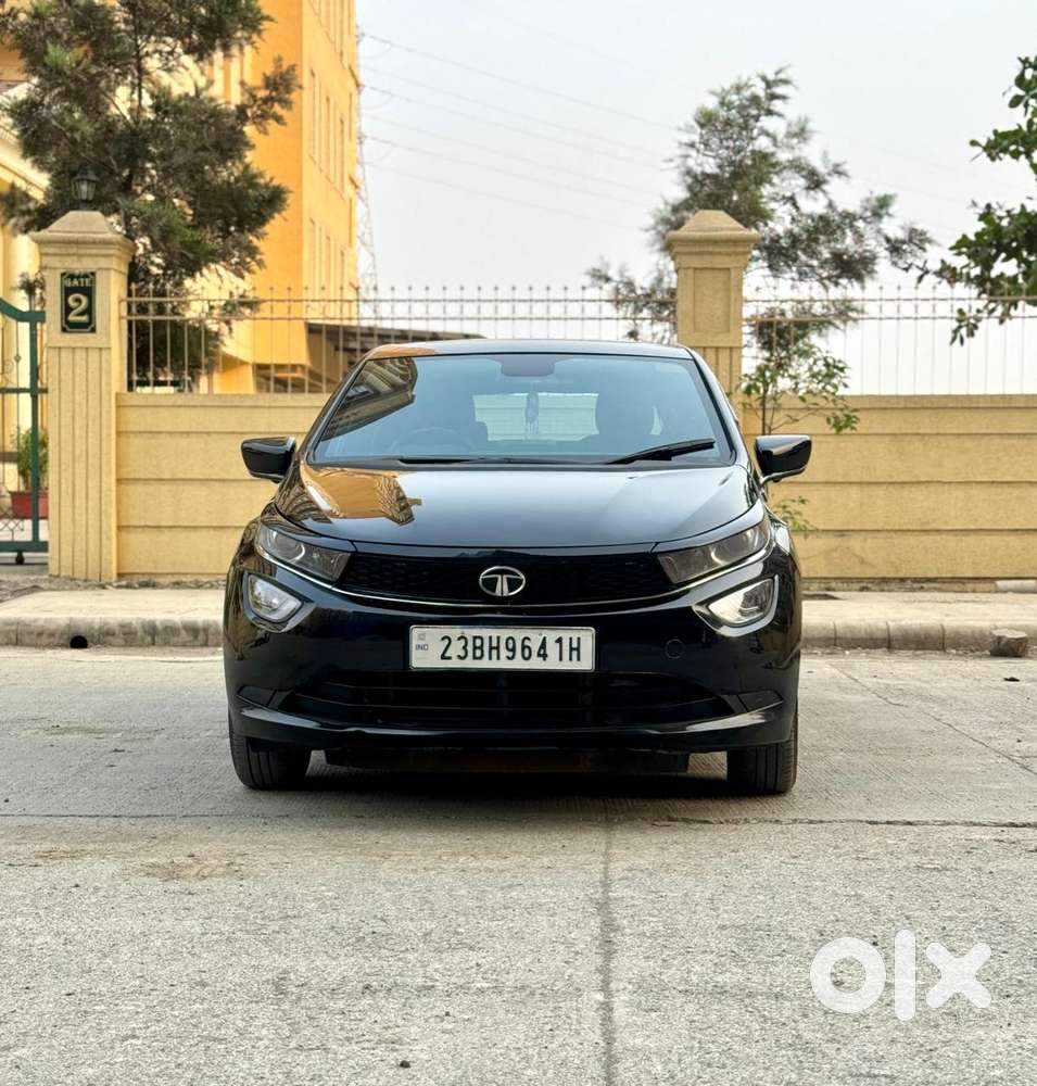 Tata Altroz Xz Plus (s), 2023, Petrol