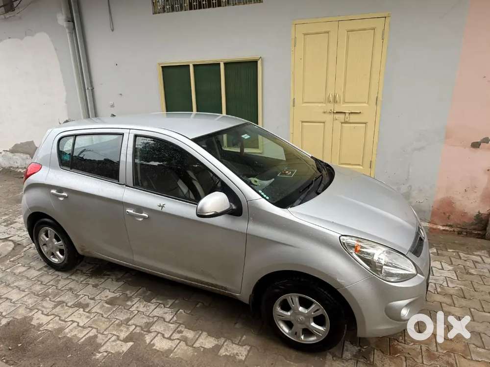 Hyundai I20 Petrol Manual 2011