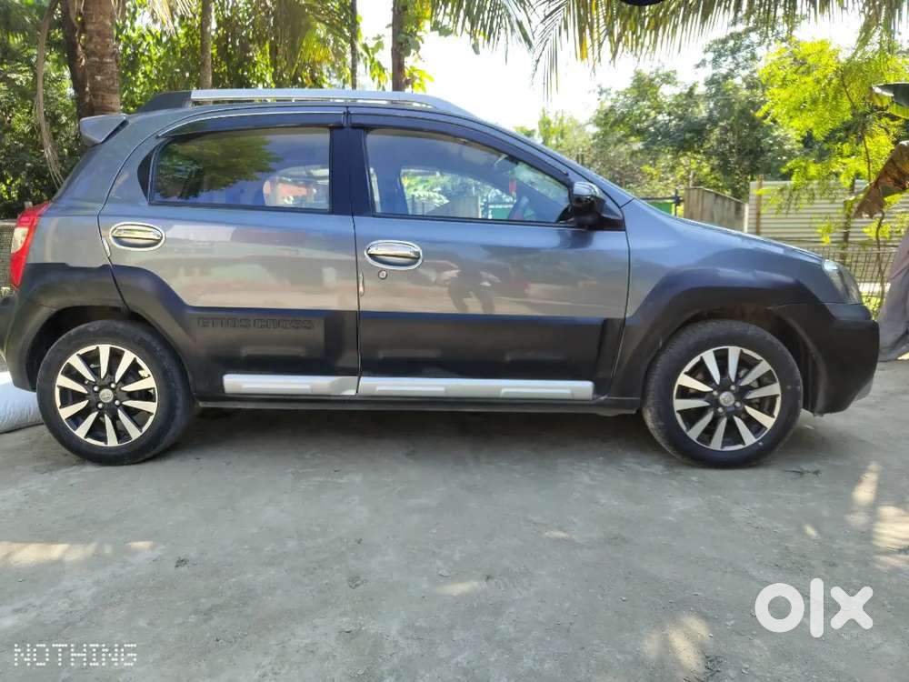 Toyota Etios Cross 2014