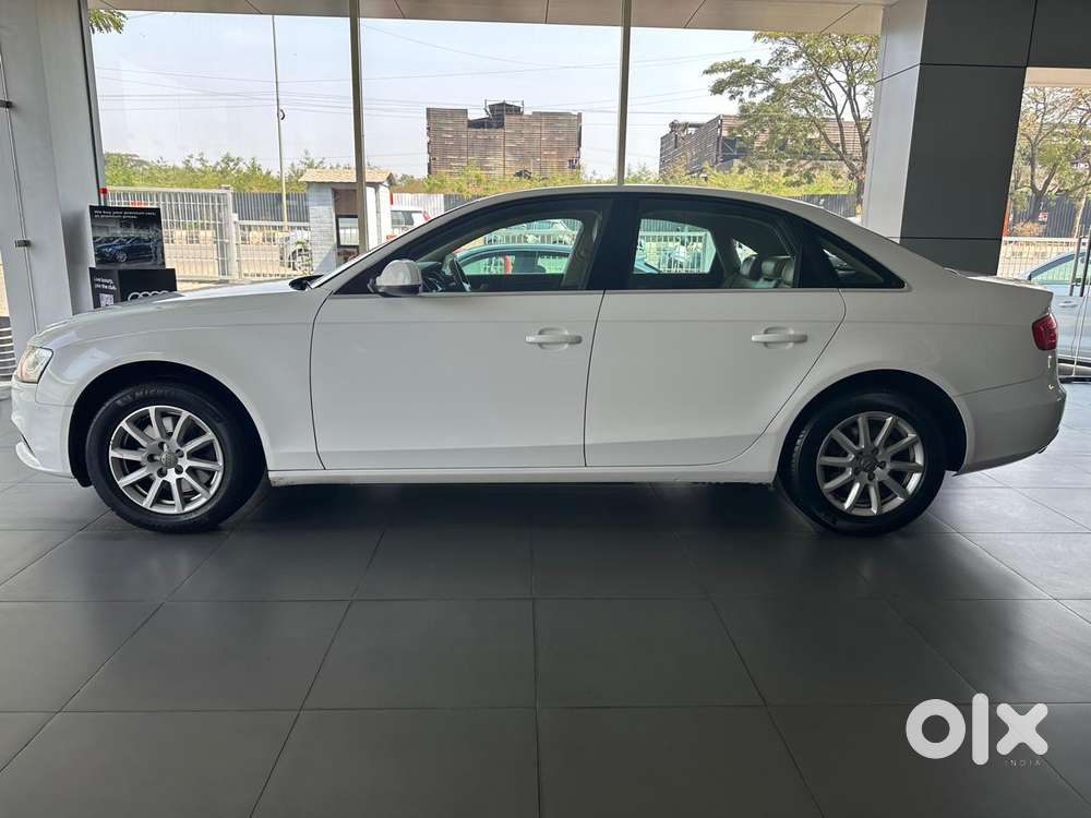 Audi A4 2.0 Tdi Premium With Sunroof, 2015, Diesel