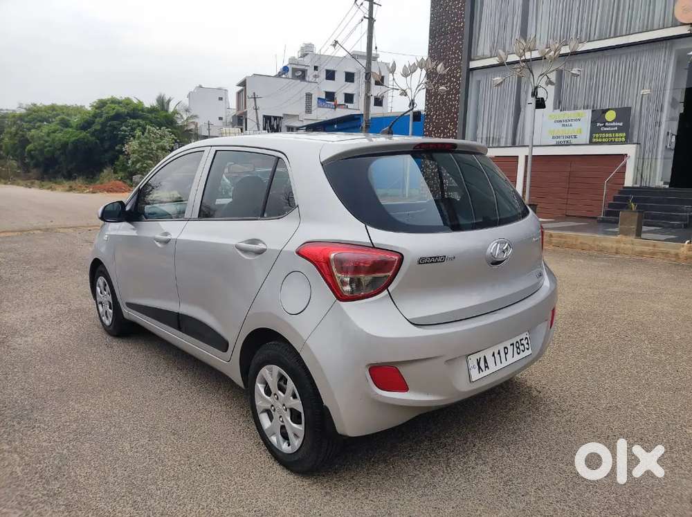 Hyundai Grand I10 2015 Petrol 85000 Km Driven