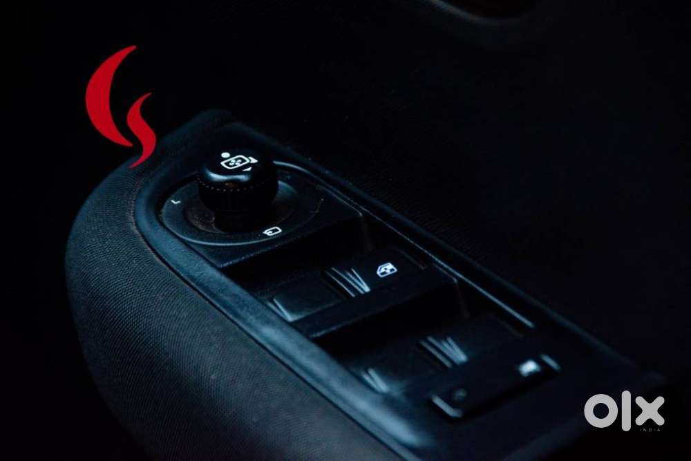 Tata Altroz 1.2 Xza Plus Dark Edition Dct, 2023, Petrol