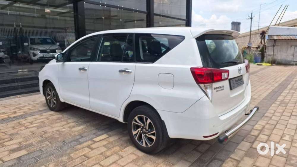 Toyota Innova Crysta 2.4 V 7 Str, 2022, Diesel