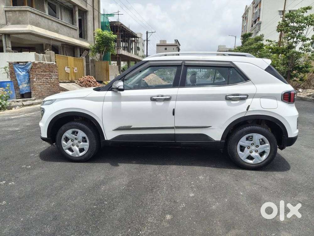 Hyundai Venue S Mt 1.2 Kappa, 2022, Petrol