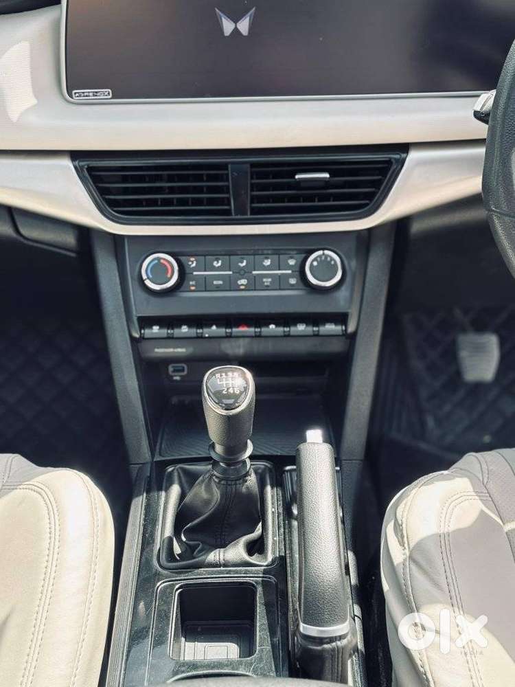 Mahindra Xuv700 2.2 Ax 5 Diesel Mt 7 Str, 2023, Diesel