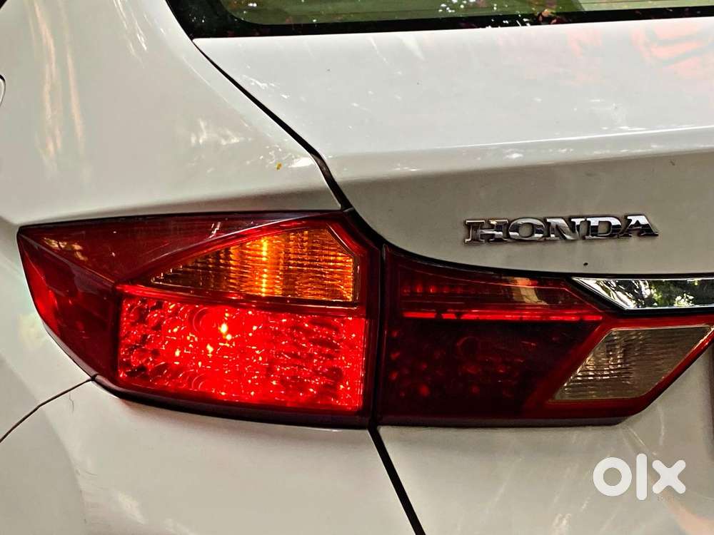 Honda City V Mt Sunroof, 2017, Petrol