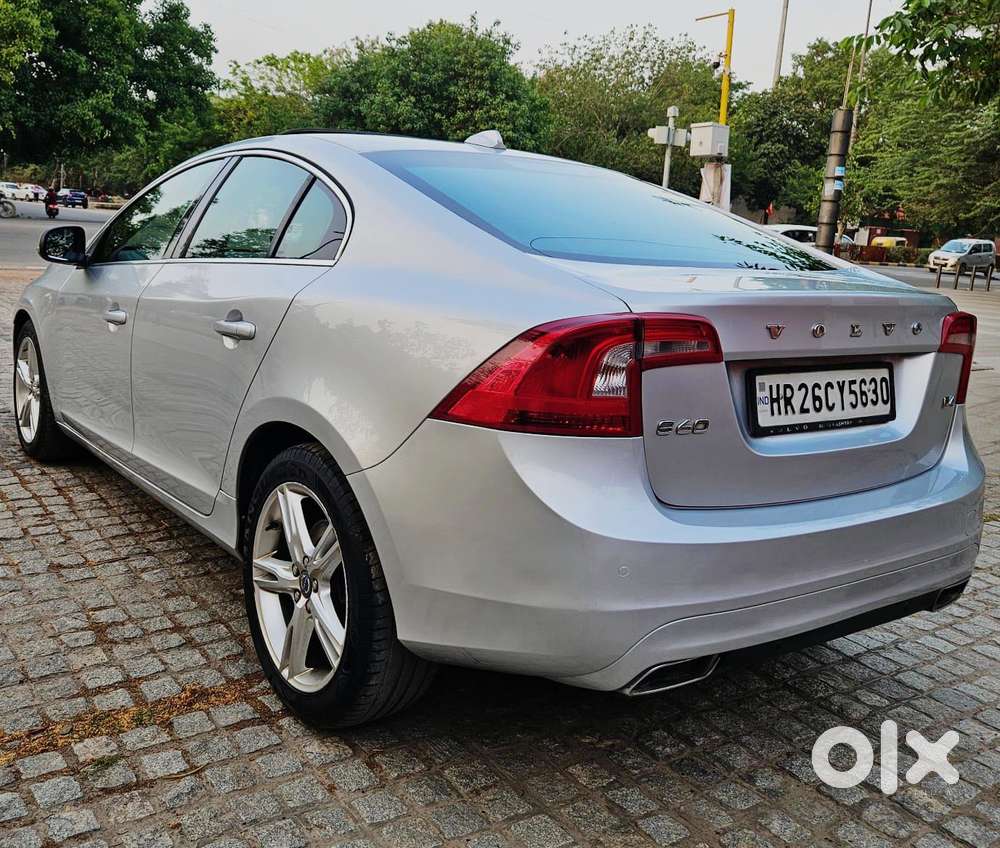 Volvo S60 D5 Inscription, 2016, Petrol