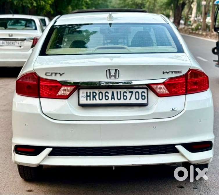 Honda City V Mt Sunroof, 2019, Petrol