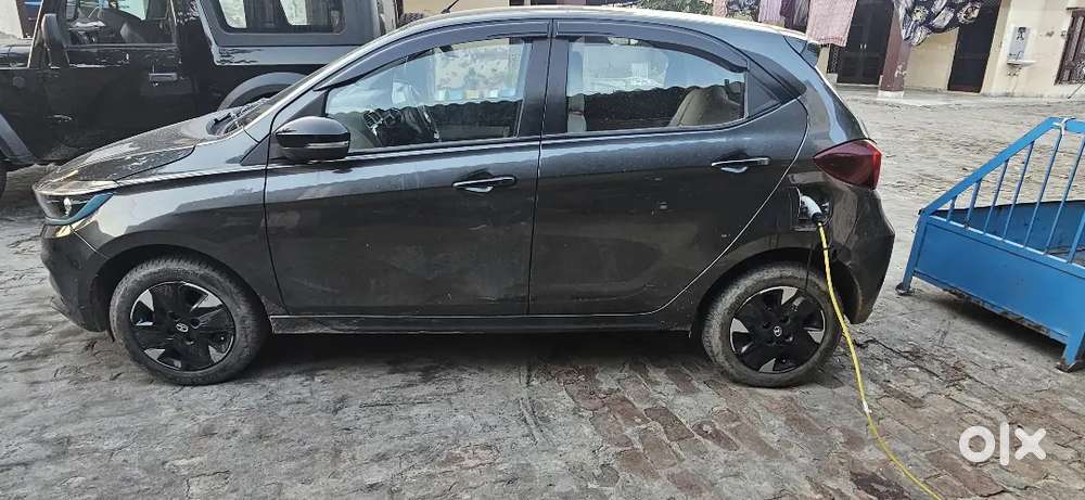 Tata Tiago Xz+ Long Range 24 Kw – Excellent Condition
Like New