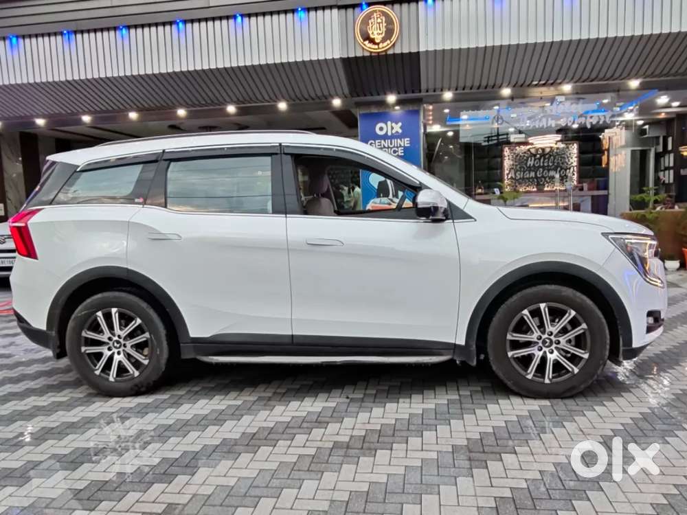 Mahindra Xuv700 2.2 Ax 7 Diesel At Luxury Pack Str Awd, 2023, Diesel