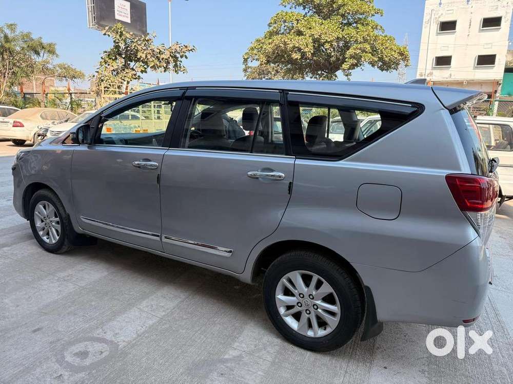 Toyota Innova Crysta Diesel Car 2023