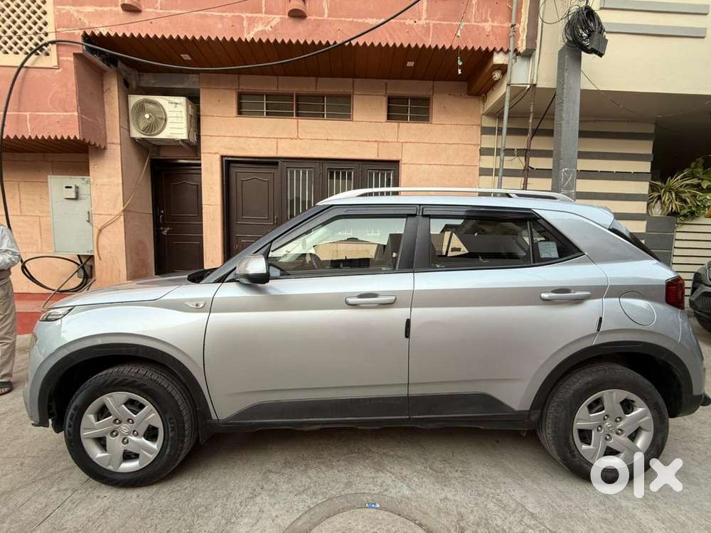 Hyundai Venue 2020 Petrol Good Condition