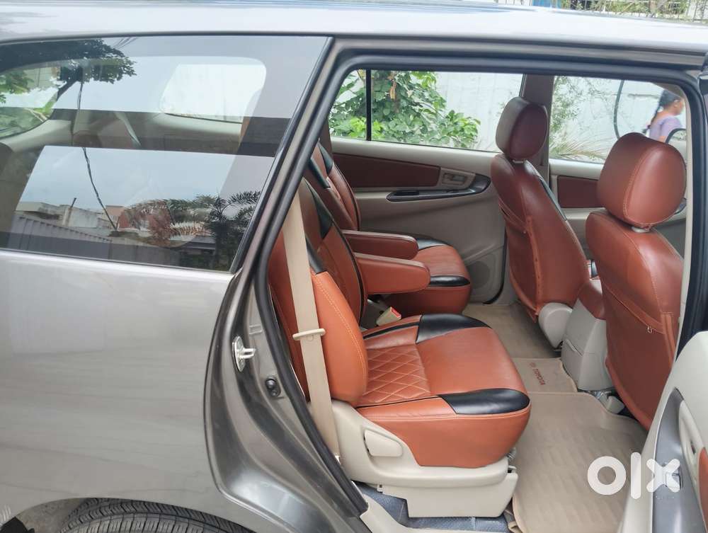 Toyota Innova 2.5 G (diesel) 7 Seater Bs Iv, 2014, Diesel