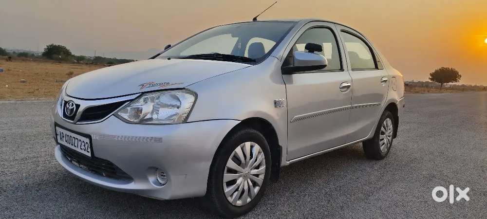 Toyota Etios 2015 Diesel Showroom Track Vehicle