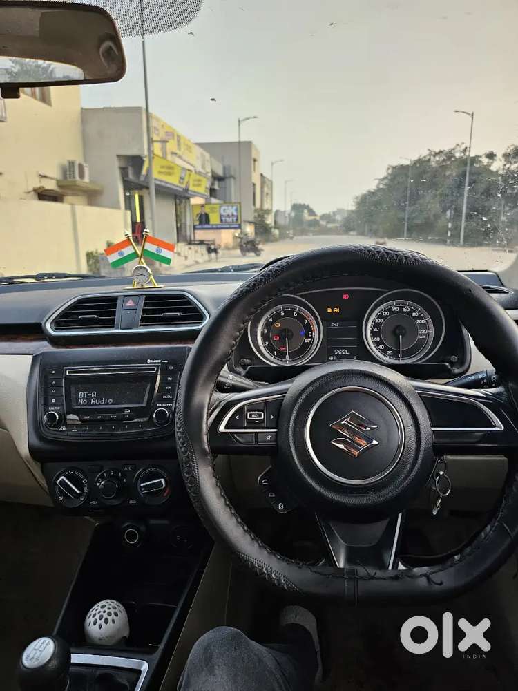 Maruti Suzuki Dzire 2017 Petrol 73500 Km Driven