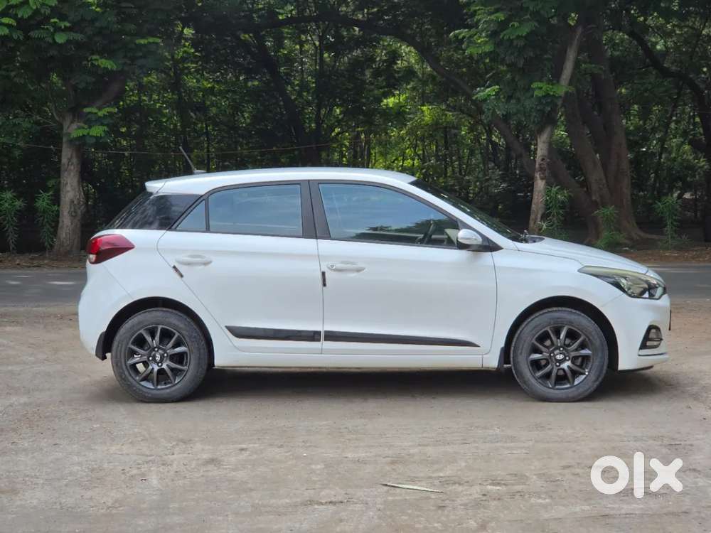 Hyundai I20 Sportz 1.2 Bs-iv, 2019, Petrol