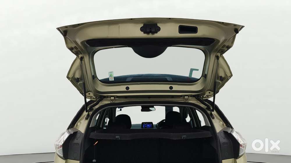 Tata Nexon 1.2 Revotron Xz Plus Premium, 2022, Petrol