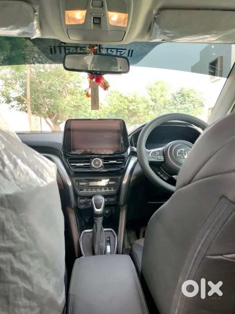 Toyota Urban Cruiser Hyryder 2024 Petrol Well Maintained