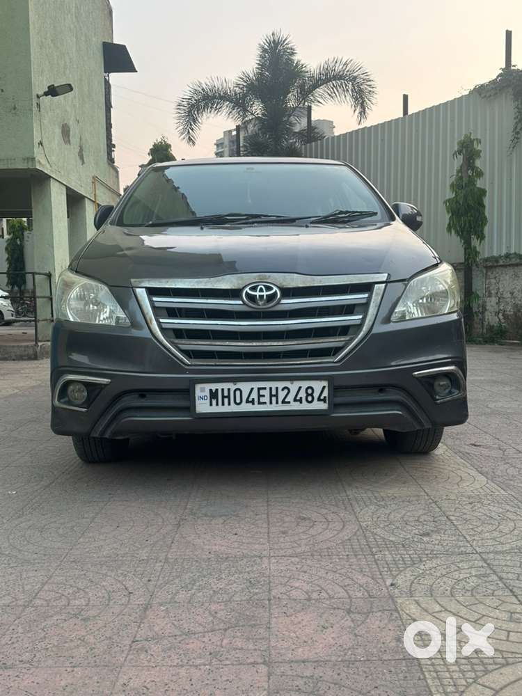 Toyota Innova Diesel 2010 Km Driven