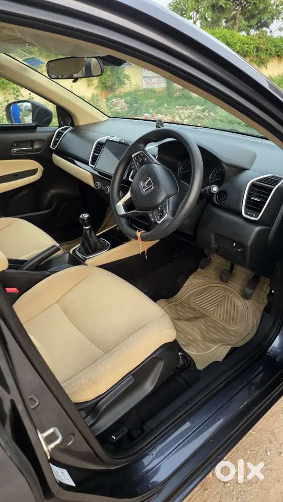 Honda City 1.5 Vx Petrol 2025