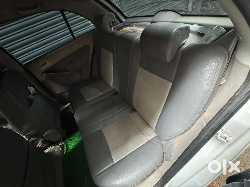 Tata Indica Vista Aura 2010