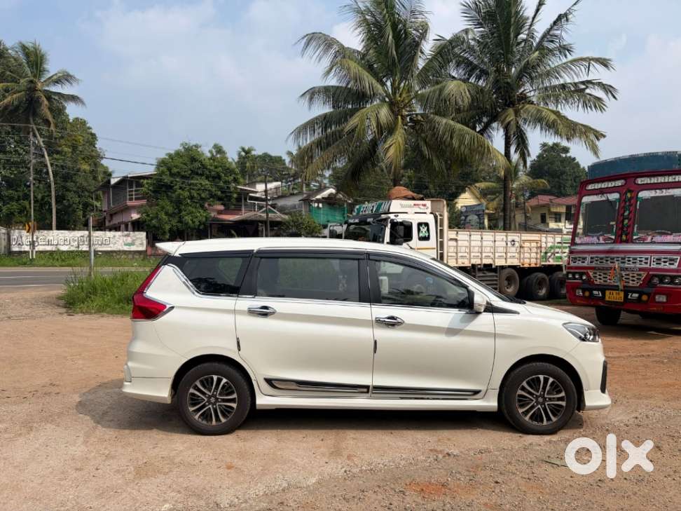 Maruti Suzuki Ertiga 1.5 Zxi Shvs, 2023, Petrol