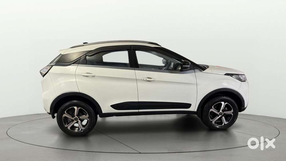 Tata Nexon 1.2 Revotron Xz Plus, 2022, Petrol