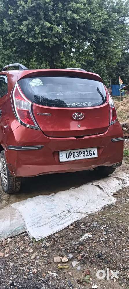 Hyundai Eon Magna 2013 Variant